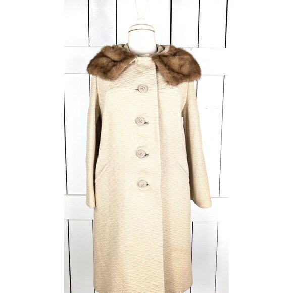 1960’s vintage wool boucle winter mink fur collar coat - Picture 3 of 6